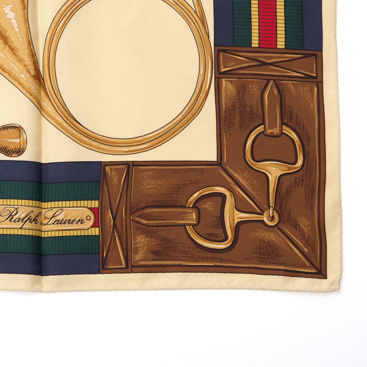 Vintage Ralph Lauren Silk Scarf Equestrian Print. Buy authentic secondhand Hermès scarves at the right price at LabelLOV vintage webshop. Safe and secure online shopping. Koop authentieke tweedehands Hermès sjaals met de juiste prijs bij LabelLOV.