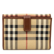 Vintage Burberry Nova Check monogram wallet for the best price at Labellov webshop. Safe and secure online shopping with 100% authenticity. Vintage Burberry Nova Check monogramme porte monnaie pour le meilleur prix.