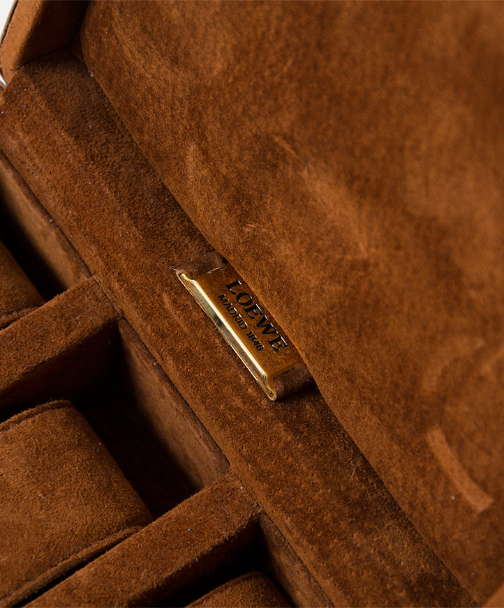 acheter en ligne pour le meilleur prix occasion Loewe croco cuir box d'horloge