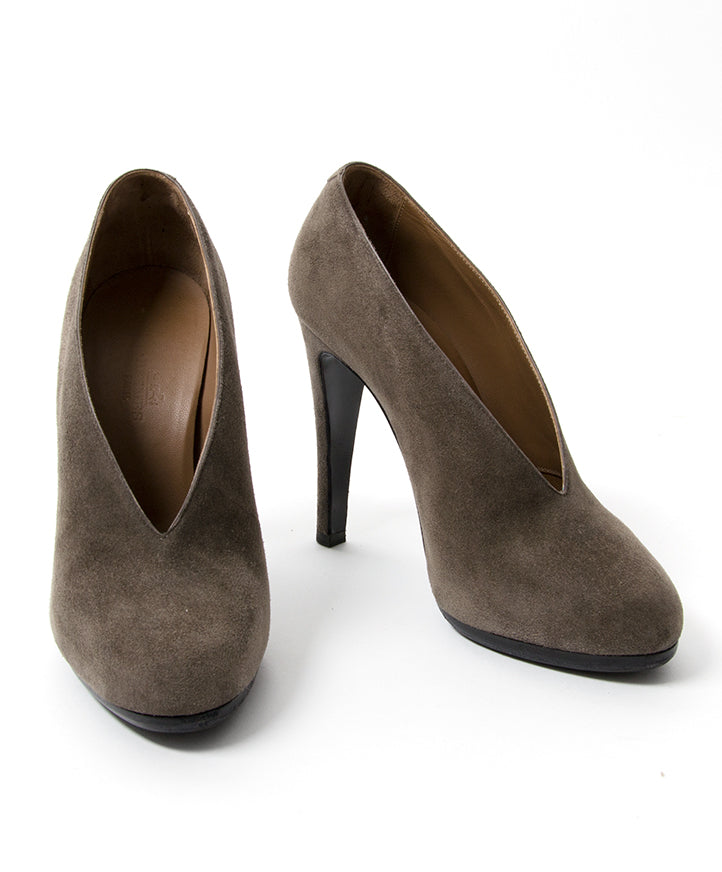 Hermès Grey Suede Booties secondhand authentic safe online shopping webshop Antwerp Belgium LabelLOV fashion style high end labels brands luxury designer shoes