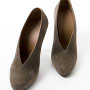 Hermès Grey Suede Booties secondhand authentic safe online shopping webshop Antwerp Belgium LabelLOV fashion style high end labels brands luxury designer shoes