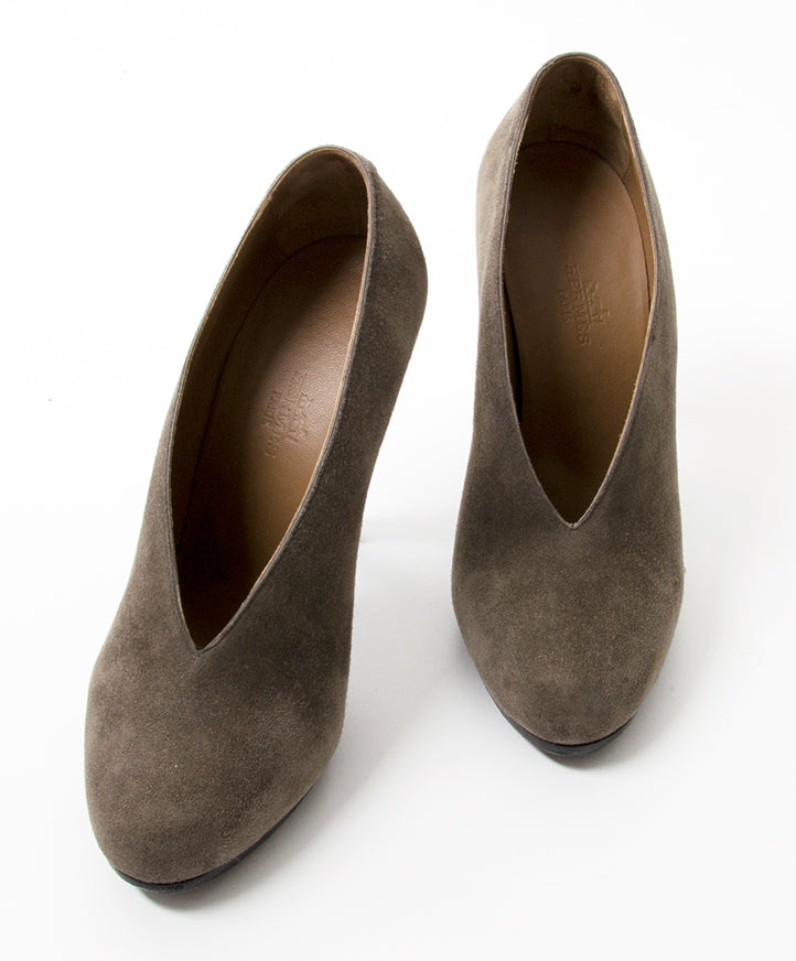Hermès Grey Suede Booties secondhand authentic safe online shopping webshop Antwerp Belgium LabelLOV fashion style high end labels brands luxury designer shoes