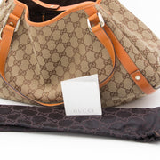 Authentic Gucci Monogram Abbey Shoulder Bag for sale online. Buy authentic secondhand Gucci bags at the right price at LabelLOV vintage webshop. Safe and secure online shopping. Koop authentieke tweedehands Gucci tassen met juiste prijs bij LabelLOV.