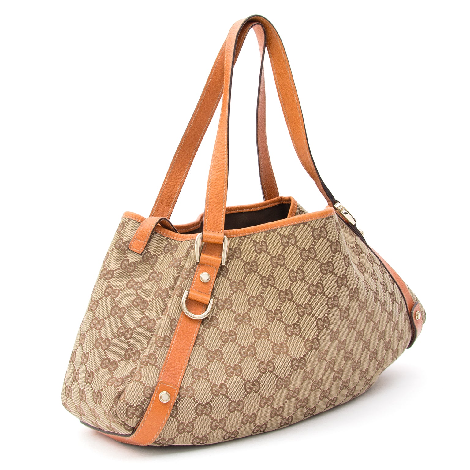 Gucci monogram abbey shoulder bag secondhand for the best price at Labellov designer consignment shop in Antwerp.