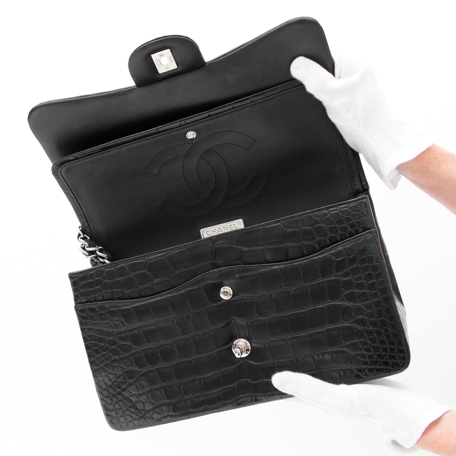 Chanel Alligator Jumbo Double Flap Black like new comes with box, dustbag , invoice, 100% authentic