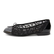 Chanel Lace Ballet Flats. Safe and secure online shopping at LabelLOV secondhand designer webshop.