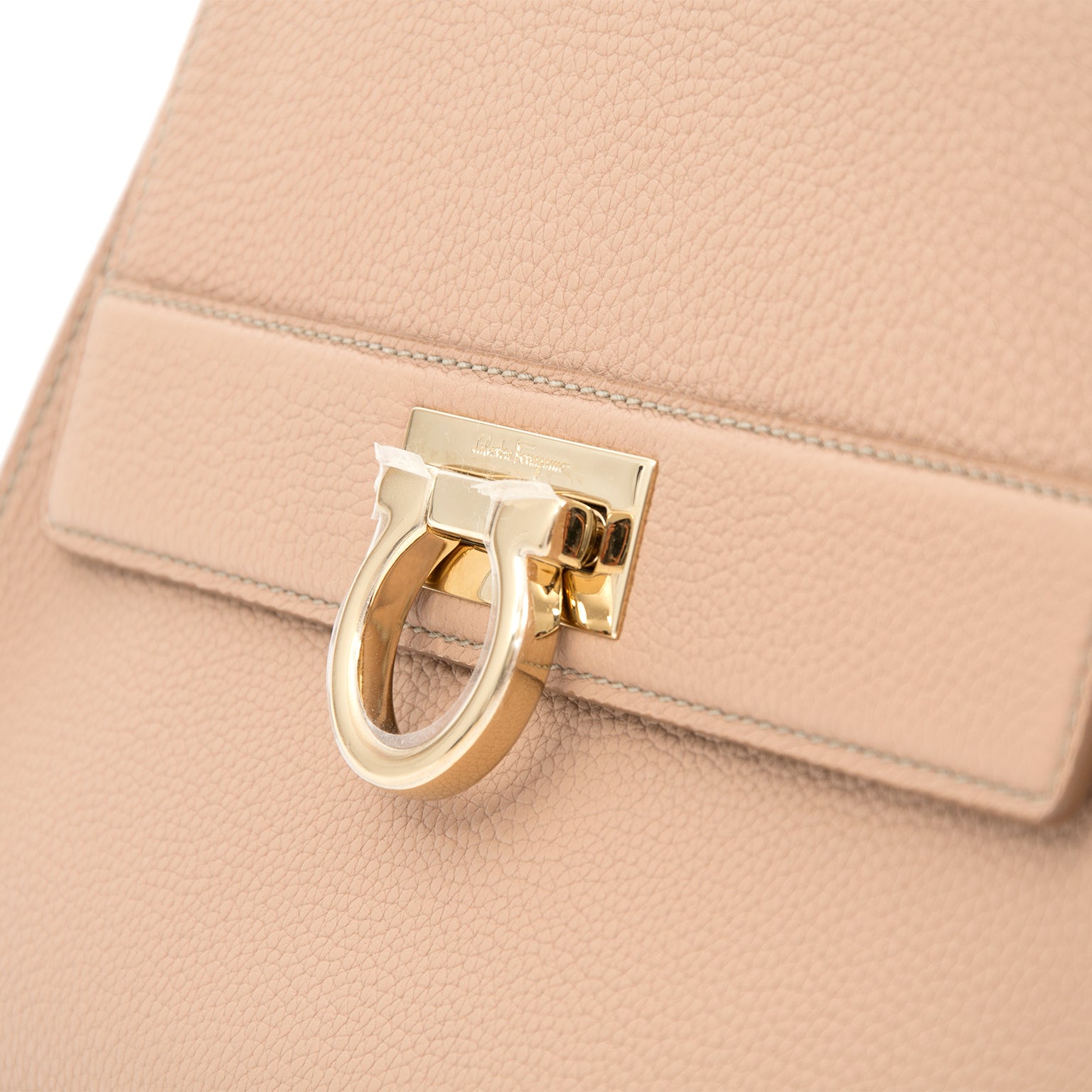 Sac cabas Sofia de Salvatore Ferragamo, couleur Nutmeg Rose