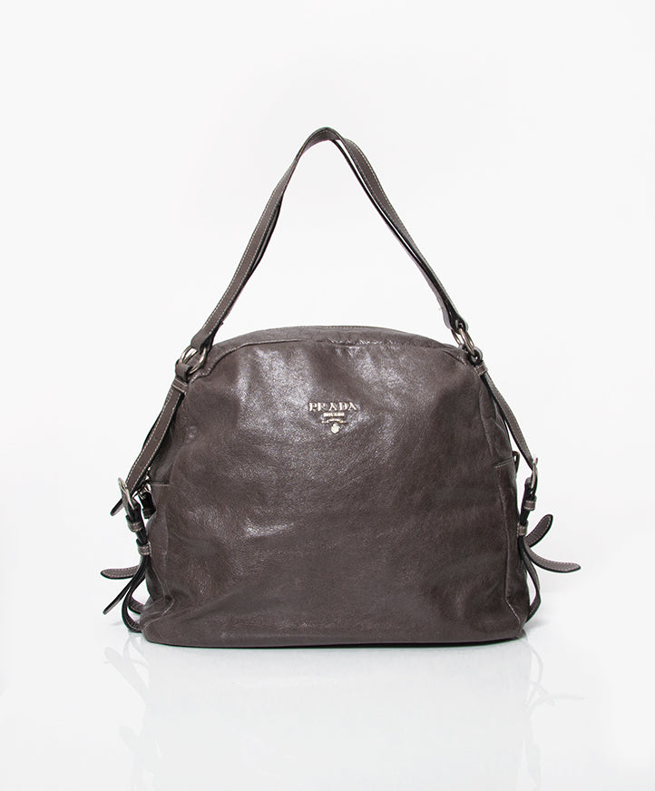 Prada Bandoliera Anthracite Saffiano Shoulder Bag leather at the right price safe secure online shopping labellov designer vintage webshop fashion Antwerp Belgium
