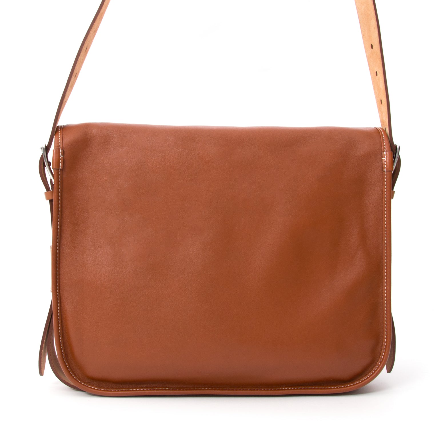 Labellov offers a wide variety of Hermes bags for the right price.