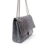 Chanel 2.55 Quilted Lambskin Classic Flap Bag Voor designer merken zoals Louis Vuitton, Hermes, Chanel, Delvaux en anderen bezoek de online platform Labellov. De website biedt een veilige en betrouwbare platform voor het kopen en verkopen van nieuwe en tw