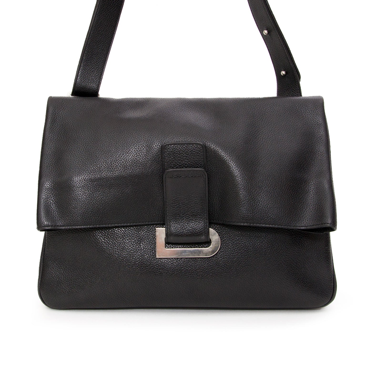 buy safe online second hand designer seconde main Delvaux relais