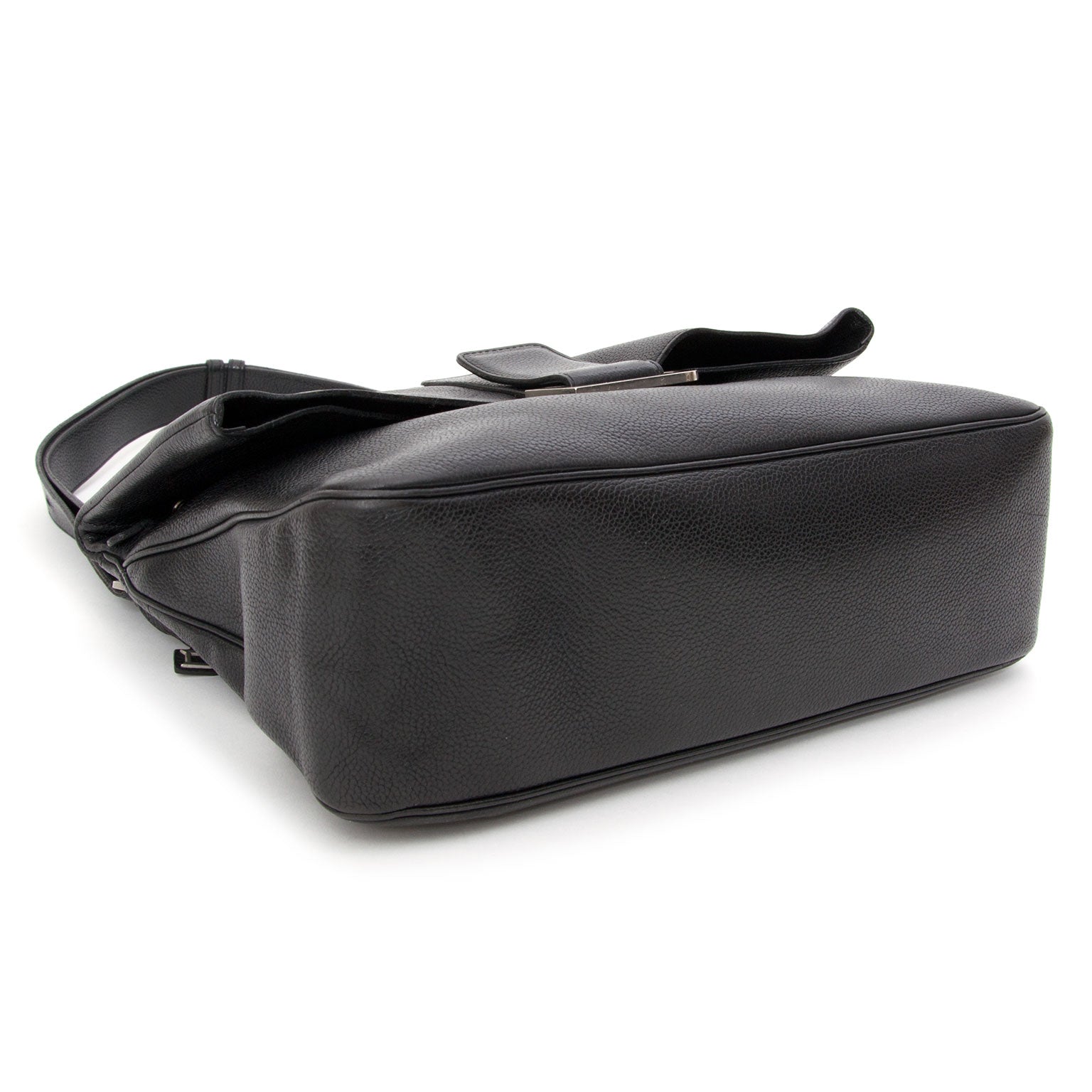 buy safe online second hand designer seconde main Delvaux relais