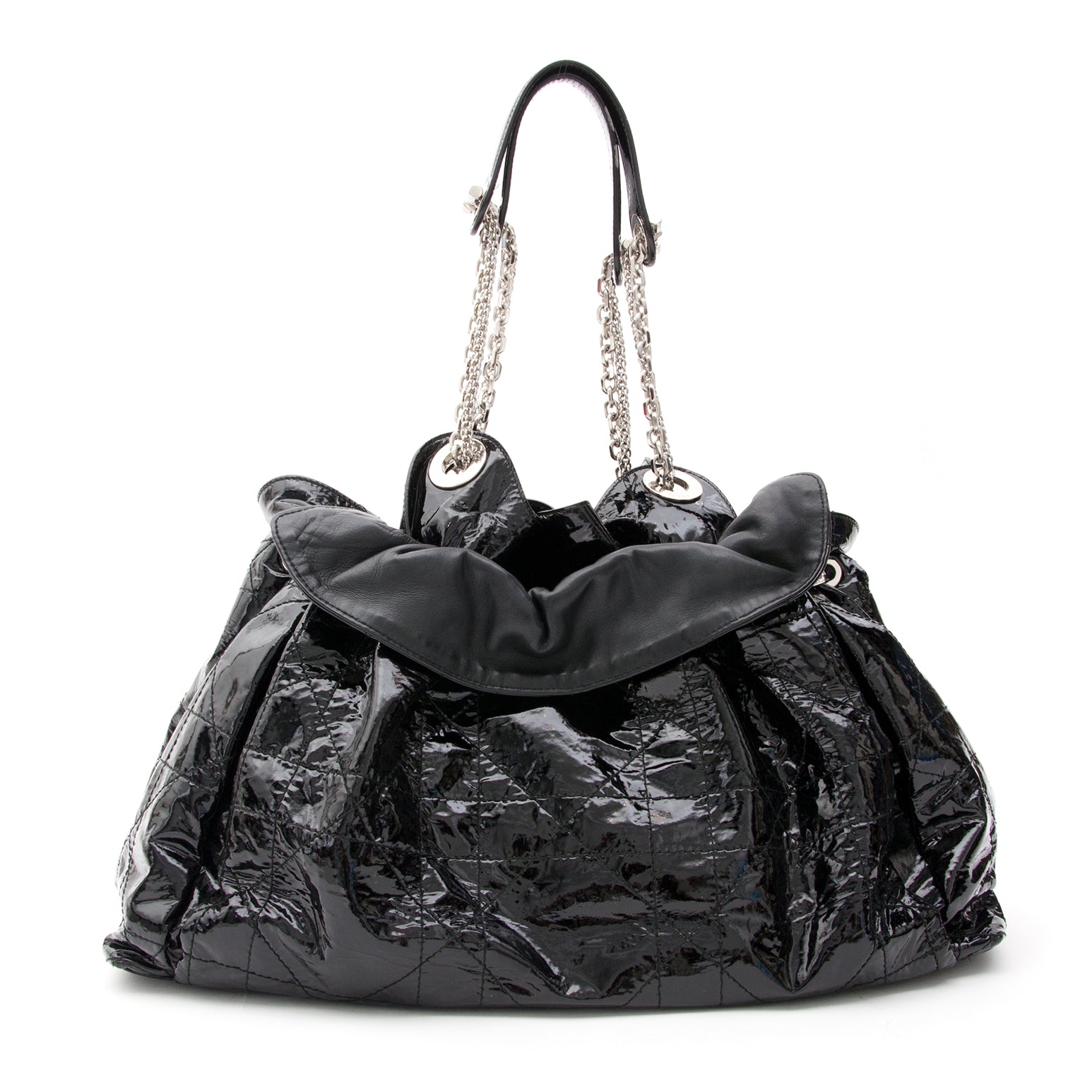 Christian Dior Cannage Hobo Patent Black an de beste prijs en met verzekerde verzending bij Labellov