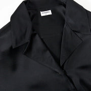 Chemise noir soie Chanel occasion seconde main authentique prix correct designer vintage webshop en ligne labellov Anvers marques de luxe Belgique faire du shopping fashion mode