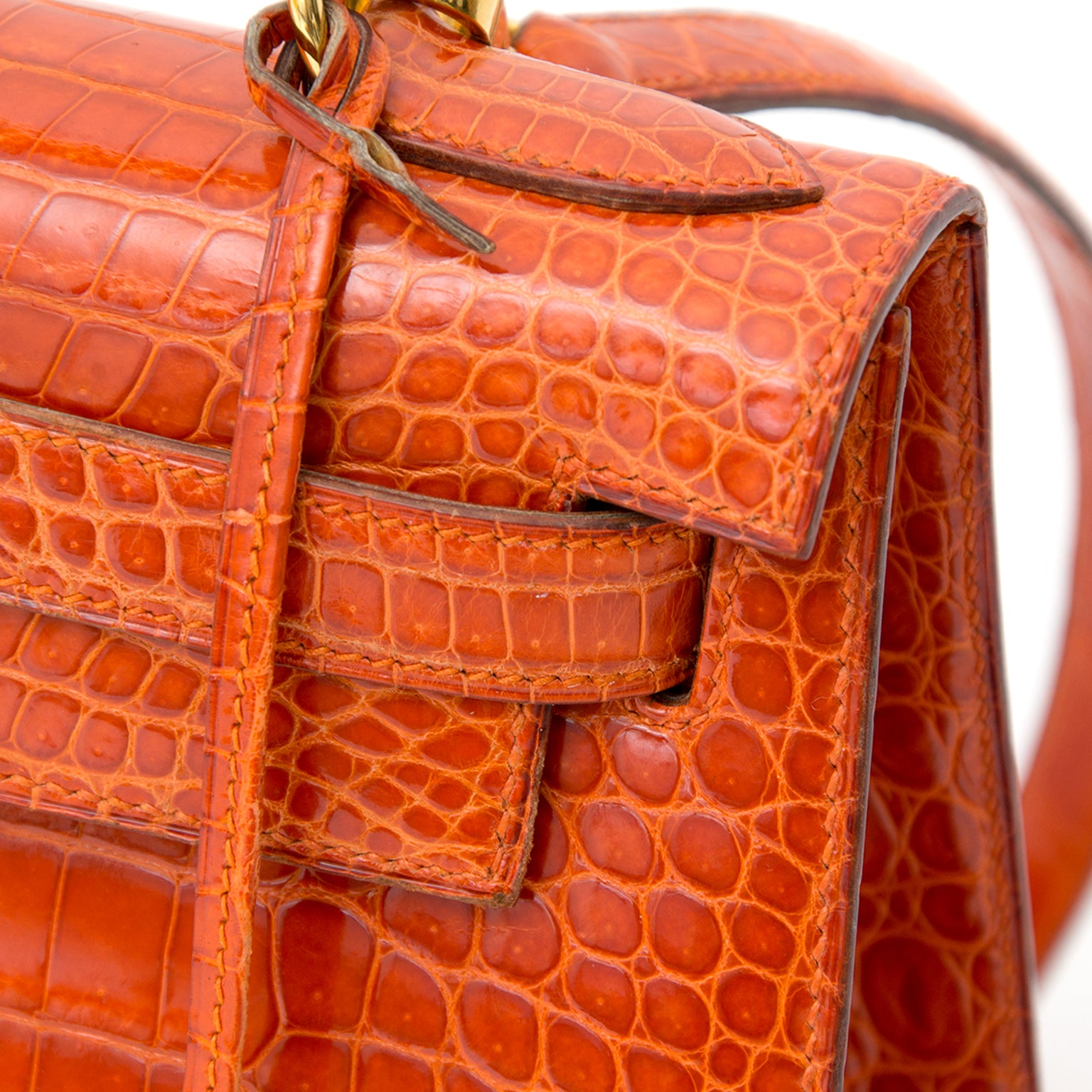 Preowned Hermès Kelly 29 Rouge Agathe Crocodile Porosus GHW With Strap