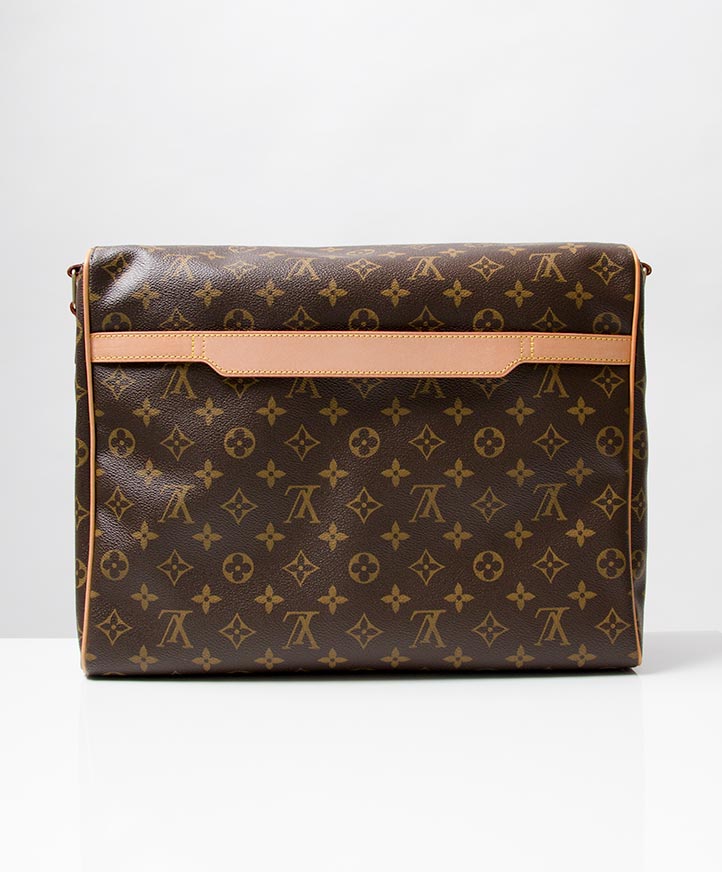 buy safe online designer vintage seconde main monogram messenger as new for the best price