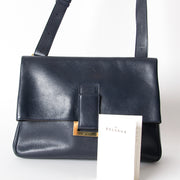 Delvaux Bag Buy authentic secondhand at the right price at LabelLOV vintage webshop. Safe and secure online shopping. Koop authentieke tweedehandsmerken tegen de juiste prijs op LabelLOV