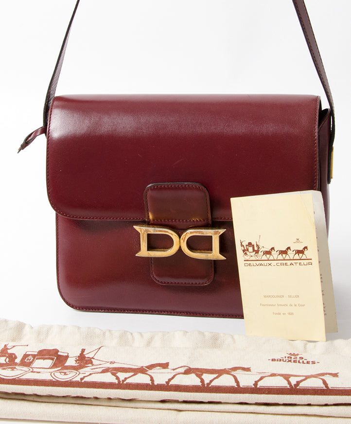 Delvaux Burgundy Shoulder Bag authentic secondhand bags safe online shopping webshop Belgium Antwerp LabelLOV fashion style bags high end labels luxury brands