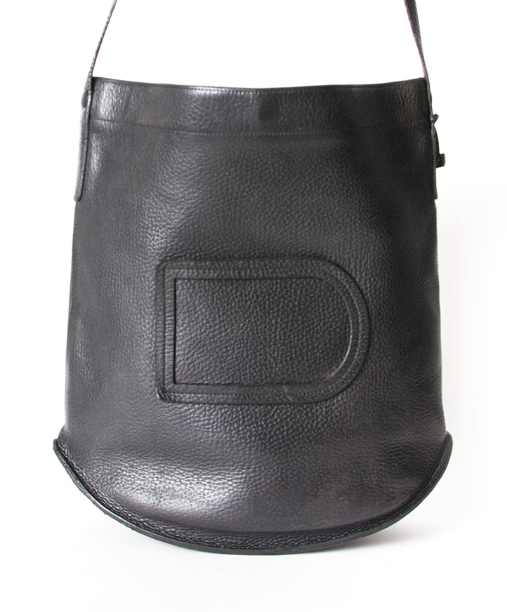 Delvaux vintage handbag Buy authentic secondhand Delvaux Le Pin at the right price at LabelLOV vintage webshop. Safe and secure online shopping. Koop authentieke tweedehandsmerken tegen de juiste prijs op LabelLOV