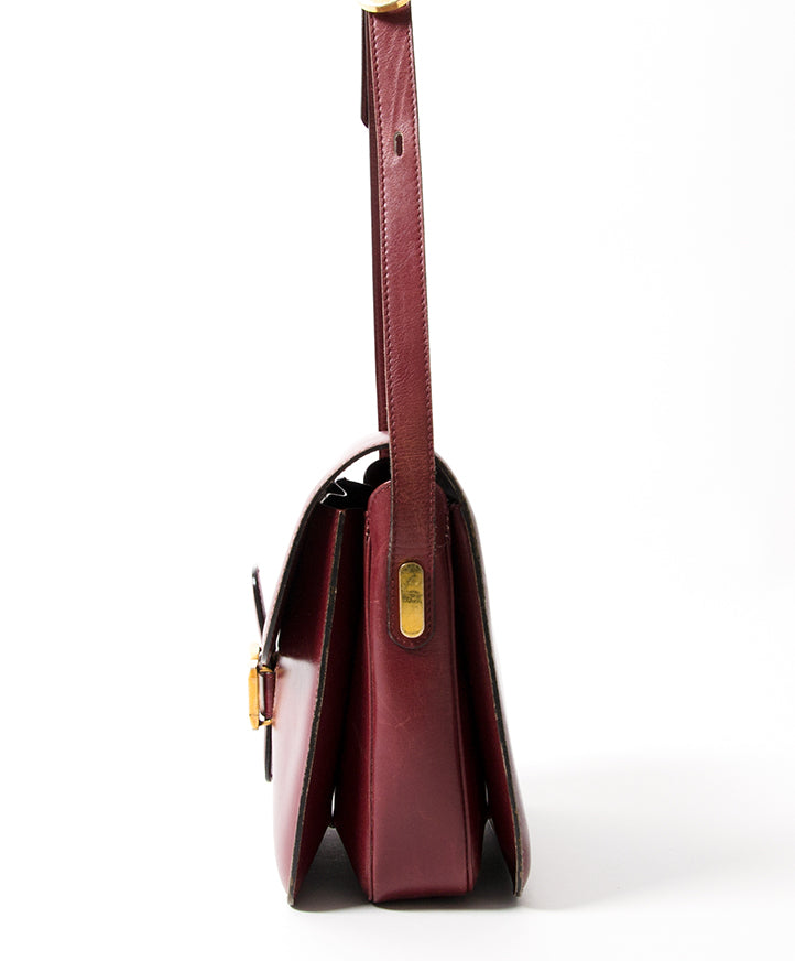 Delvaux Burgundy Shoulder Bag authentic secondhand bags safe online shopping webshop Belgium Antwerp LabelLOV fashion style bags high end labels luxury brands