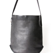 Delvaux Buy authentic secondhand Delvaux at the right price at LabelLOV vintage webshop. Safe and secure online shopping. Koop authentieke tweedehandsmerken tegen de juiste prijs op LabelLOV
