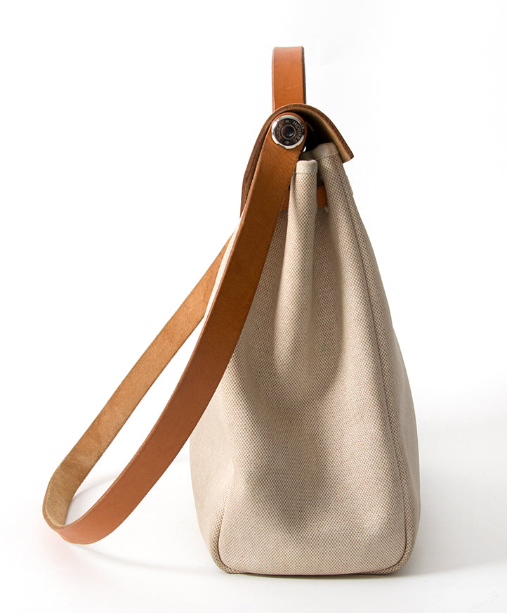 Hermès Herbag Cognac & Toile 2 in 1 tweedehands authentiek veilig online shoppen winkelen mode stijl LabelLOV Antwerpen België designer ontwerper luxe luxemerken