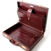Cartier Vintage Burgundy Briefcase tweedehands authentiek veilig online shoppen winkelen mode stijl LabelLOV Antwerpen België designer ontwerper luxe luxemerken
