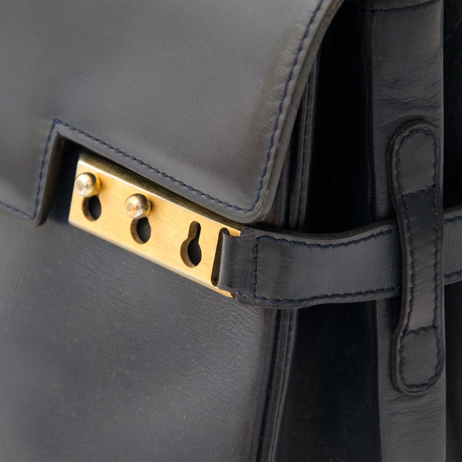 Delvaux Tempete MM Marine GHW tweedehands aan de beste prijs Delvaux Tempete MM Marine GHW vintage luxury