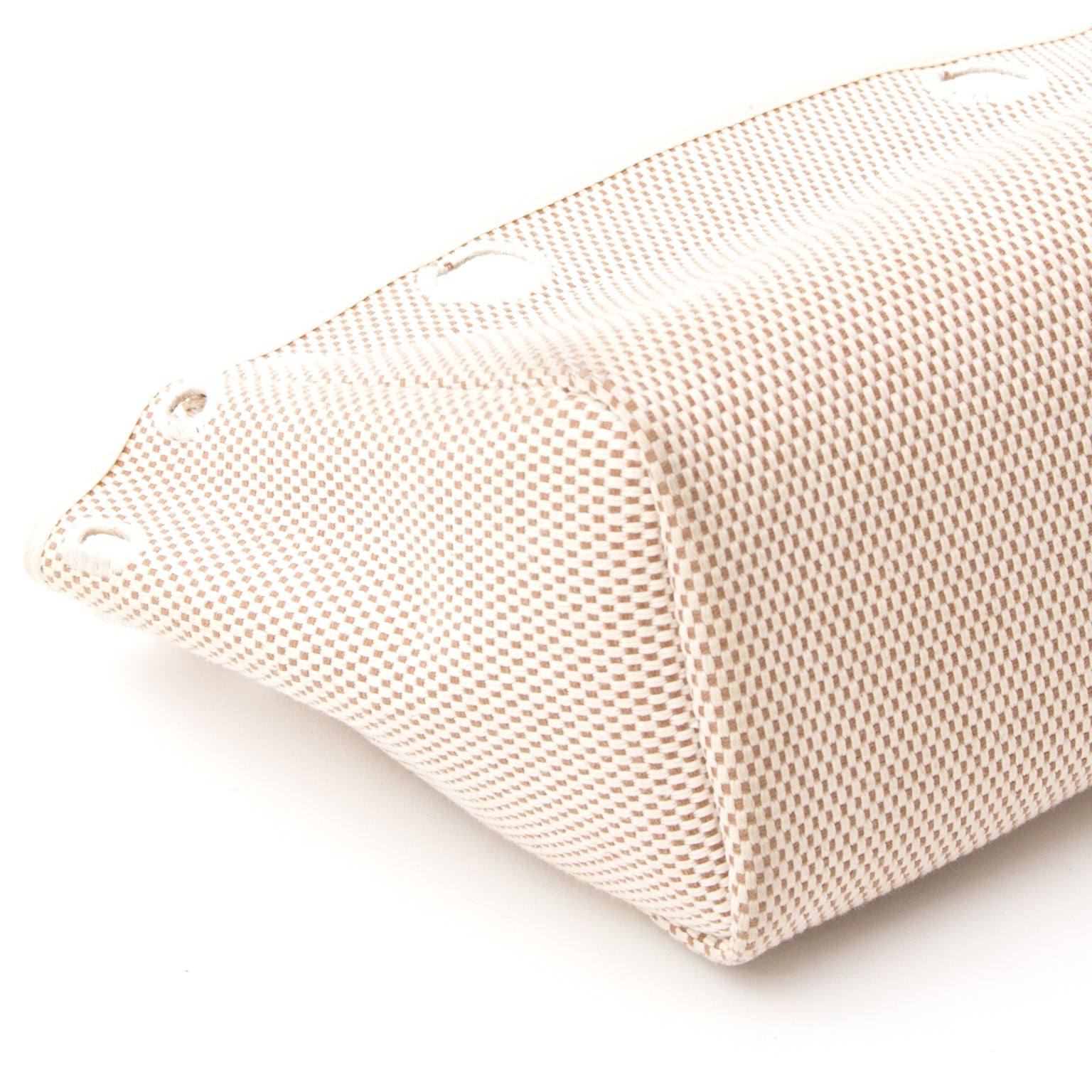 Hèrmes Black Herbag ZIp with Beige Canvas, Labellov biedt een ruime selectie aan nieuwe en tweedehands luxe handtassen met de juiste prijs. Bezoek de online platform voor een veilige en betrouwbare winkelervaring.