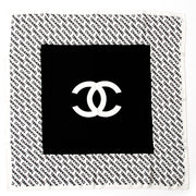 koop veilig authentiek tweedehands luxe handtassen en foulards Chanel aan de beste prijs online webshop Labellov