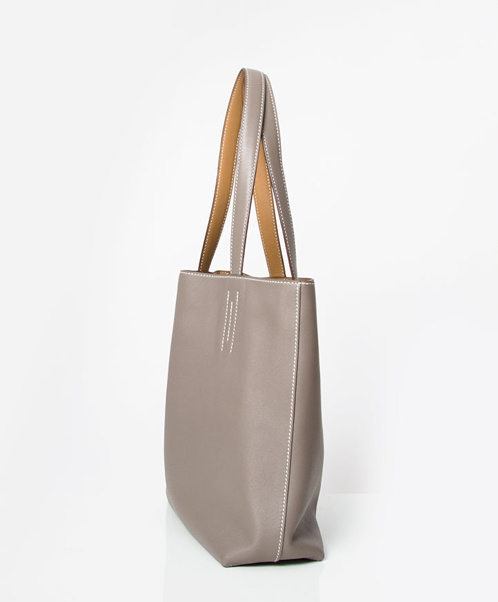 Hermès Double Sens Tote Bag Shop safe online at Labellov. Buy authentic designer vintage fashion, bags and accessories.
