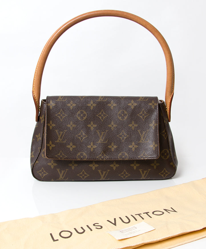 koop tweedehands aan de beste prijs Louis Vuitton Monogram Mini Looping Shoulderbag snel en veilig