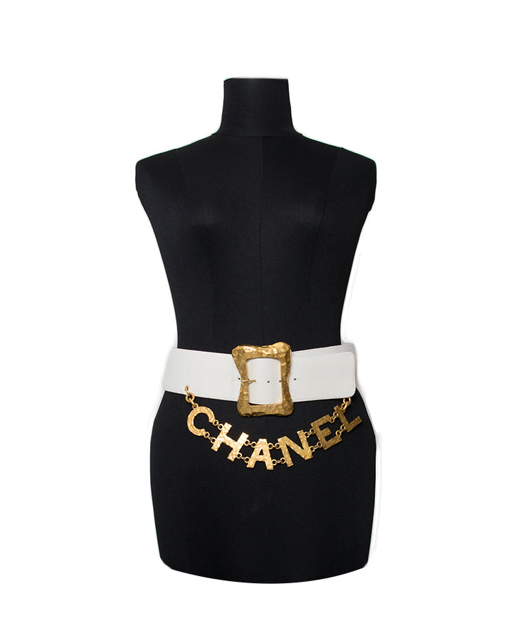 Authentic secondhand Chanel white waist belt gold letter charms right price LabelLOV online vintage webshop designer luxury brands safe secure Antwerp shopping Belgium