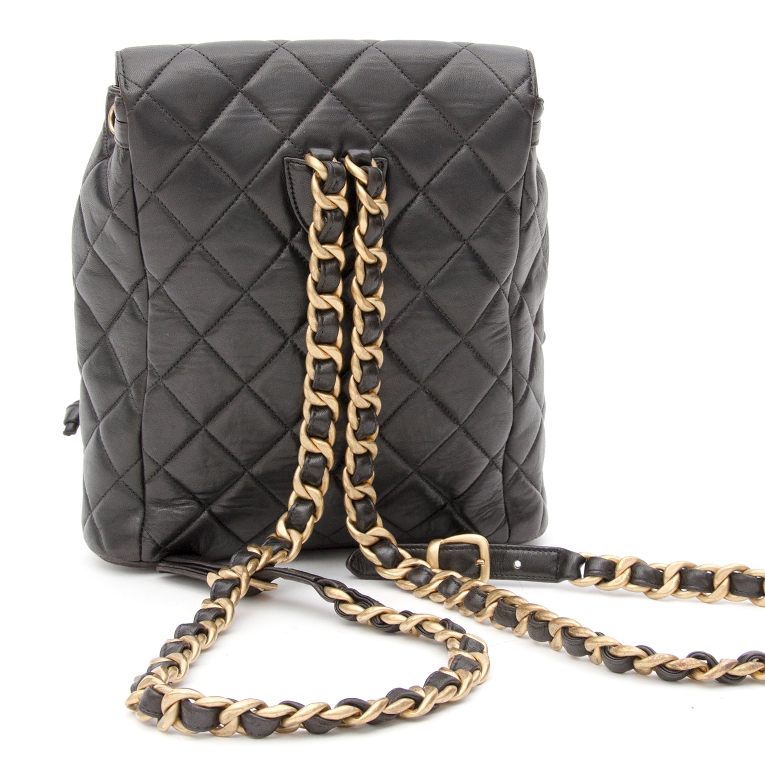 Chanel Vintage Chain Quilted Gold Backpack, buy it on Labellov, an online platform for luxury goods.