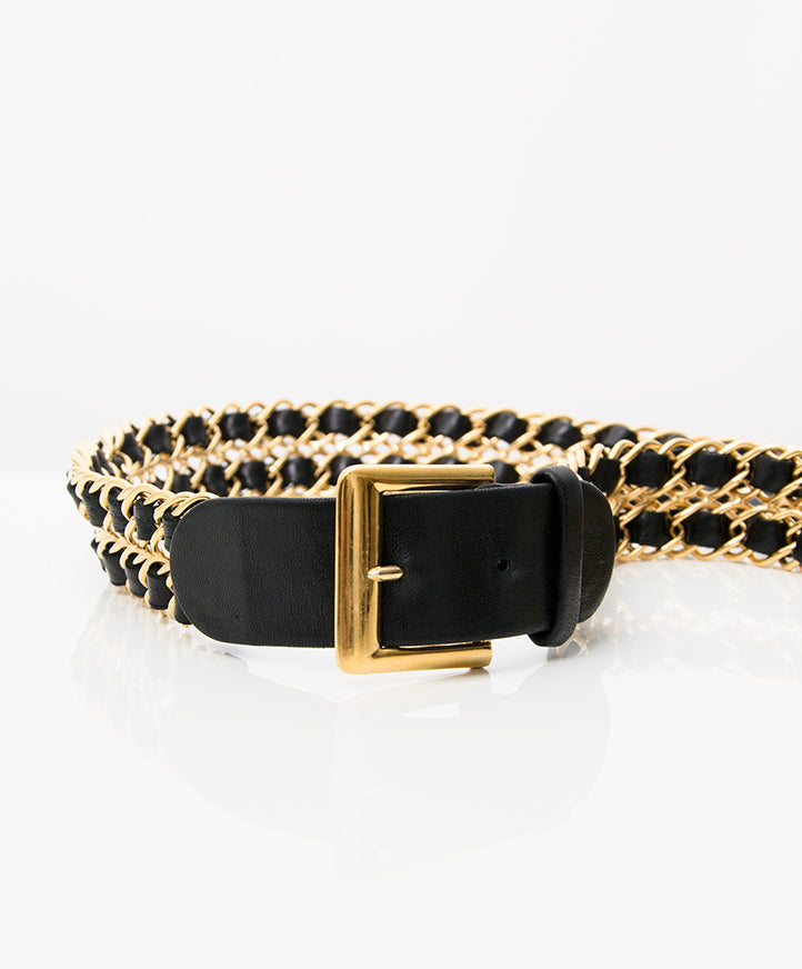 Buy authentic secondhand designer vintage Chanel belts at the right price labellov vintage webshop designer luxury brands safe secure online shopping Antwerp Belgium