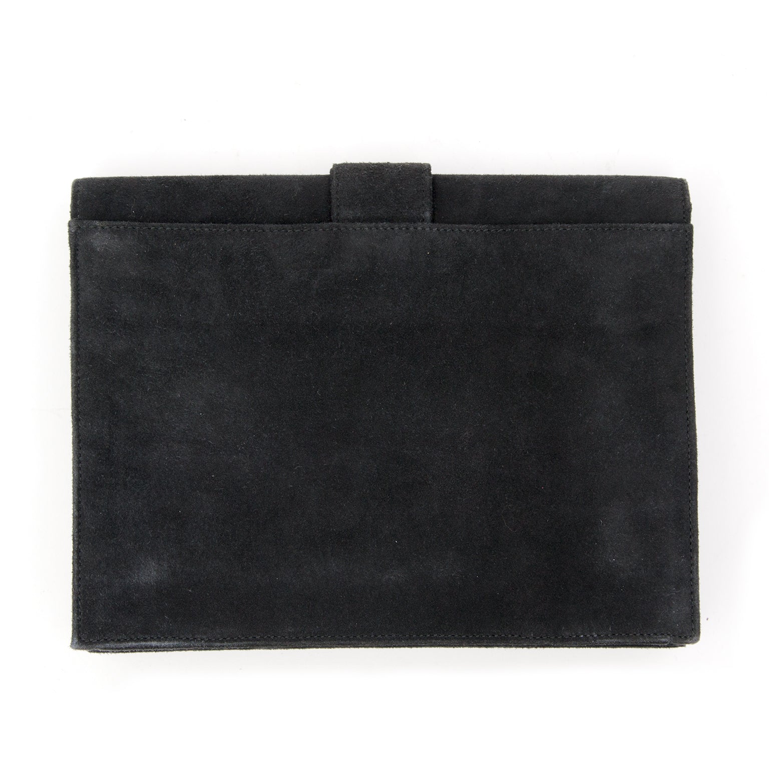 Yves Saint Laurent Black Suède Clutch Buy online or in the Labellov Boutique Antwerp, Belgium. Labellov is een tweedehands winkel in Antwerpen, België.Seconde main et occasion vintage boutique a Anvers.