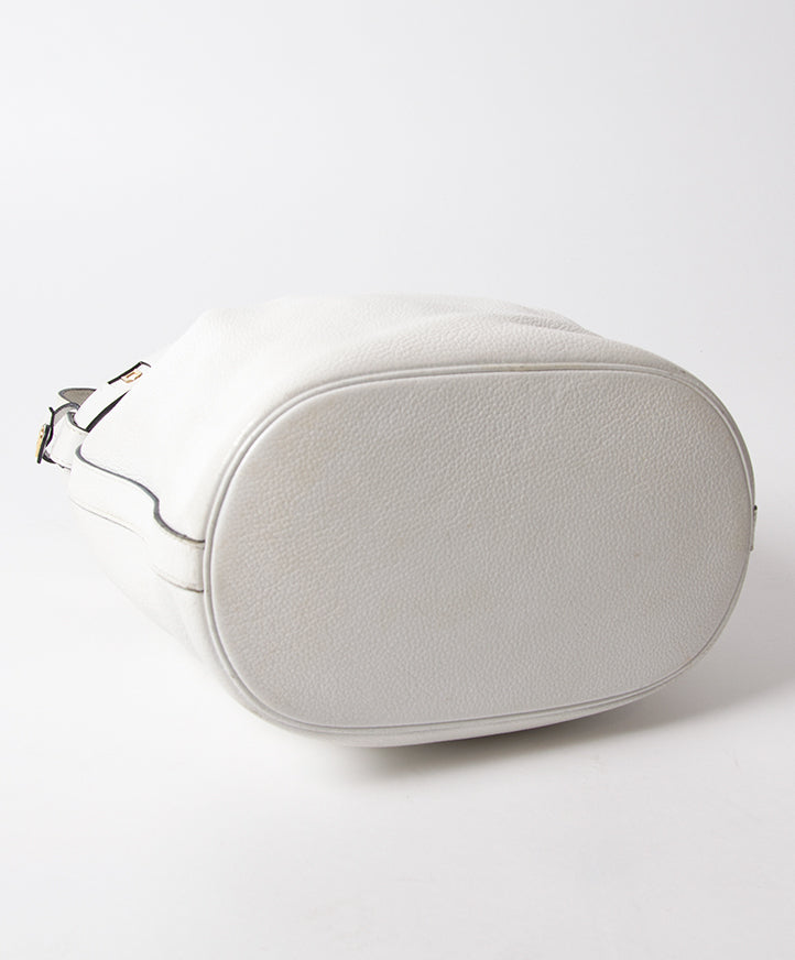 Delvaux Off White 'Calicot' Bucket Bag seconde main authentique shopping en ligne webshop en vogue mode style LabelLOV Anvers Belgique marques luxe designer