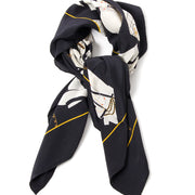 Chanel Black & White Printed scarf secondhand authentic safe online shopping webshop fashion style LabelLOV Antwerp Belgium high end luxury labels designer