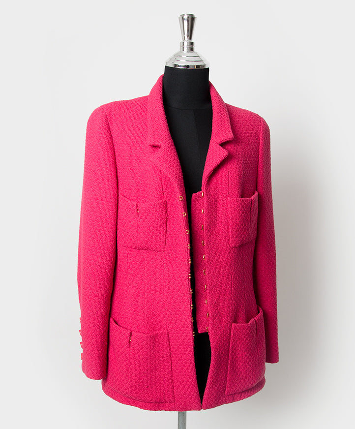 Koop veilig online aan de beste en juiste prijs authentiek designer vintage chanel gilet marine Labellov
