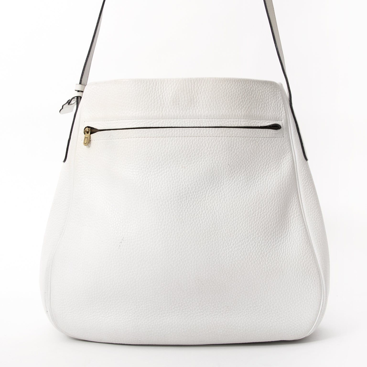 Delvaux White Hobo Bag tweedehands authentiek veilig online shoppen winkelen mode stijl LabelLOV Antwerpen België designer ontwerper luxe luxemerken
