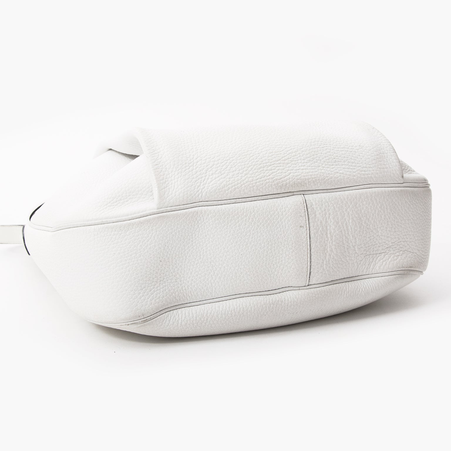 Delvaux White Hobo Bag authentic secondhand safe online shopping webshop fashion style LabelLOV Antwerp Belgium high end luxury labels brand designer
