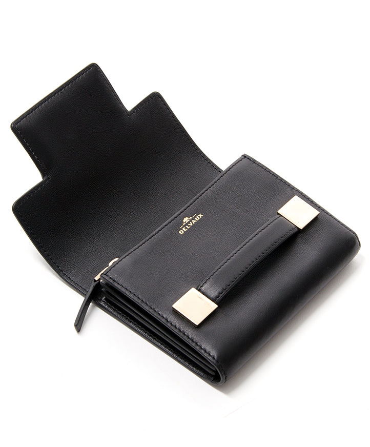 Delvaux Madame Compact Wallet secondhand authentic safe online shopping webshop Antwerp Belgium LabelLOV fashion style high end labels designers luxury wallet