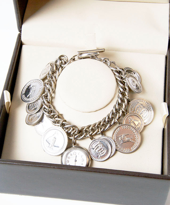 seconde main burberry authentique montre bracelet avec coins argents