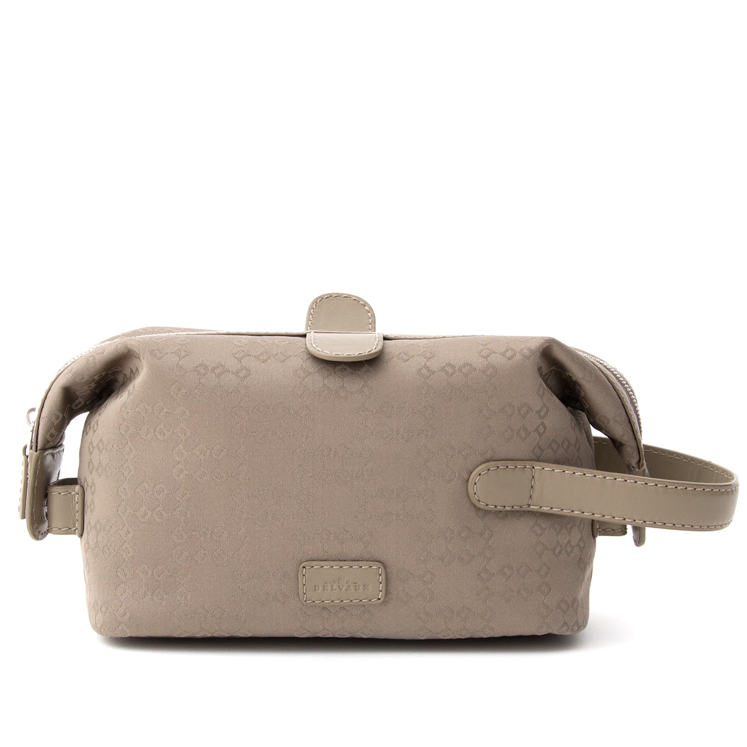 Delvaux Airess Beauty Case Jacquard buy safe online like new limited Delvaux Airess Beauty Case Jacquard best price ,worldwide shipping. acheter en ligne seconde main beauty case jacquard pour le meilleur prix