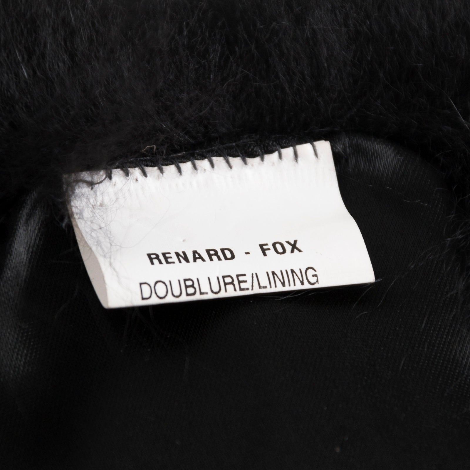 buy now online your secondhand Bottega Veneta Black Fur Collar on labellov.com