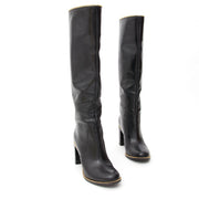 Sergio Rossi Knee Boots Zipper Trim. Buy and sell authentic secondhand Delvaux bags at the right price at LabelLOV vintage webshop.