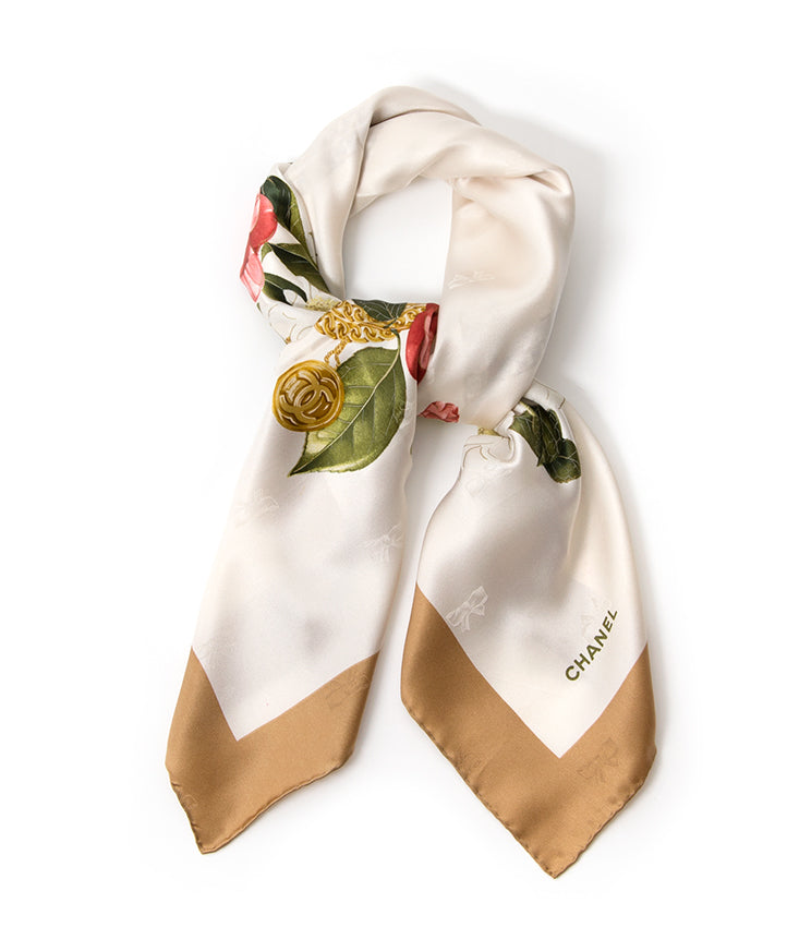 Chanel floral carré scarf Buy safe online e-shop designer vintage 100% real authentic
