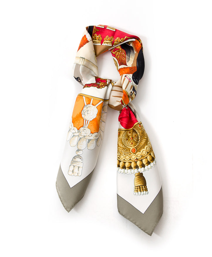 Authentique Hermes marques haut de gamme. Vente en ligne. La prix juste marques authentiques