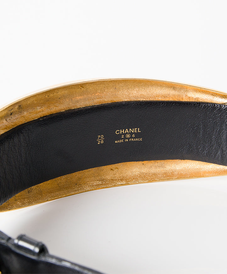 Chanel Eighties Gladiator Plaque Belt secondhand authentic labels high-end luxury brands bags designers belt safe online shopping webshop Antwerp Belgium LabelLOV fashion style
