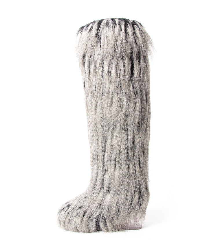 Chanel Grey Faux-fur Yeti Boots main authentique shopping en ligne webshop en vogue mode style LabelLOV Anvers Belgique marques luxe designer